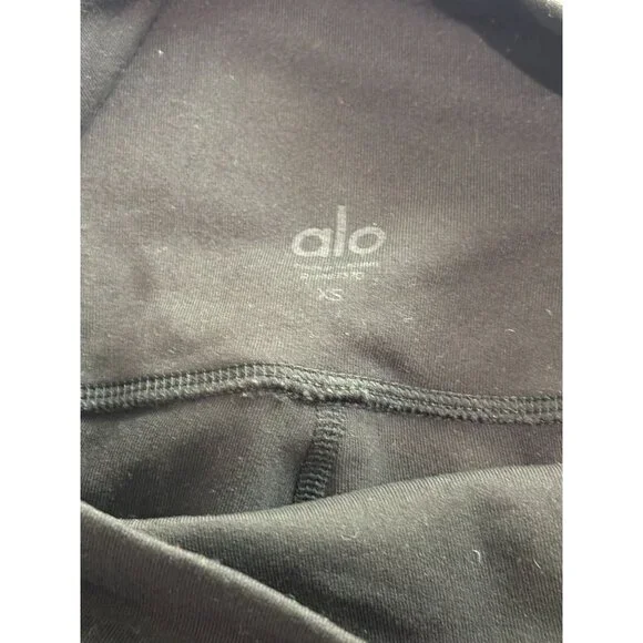 ALO Yoga 5" Airbrush High Waist Biker Shorts in Black - Picture 6 of 6